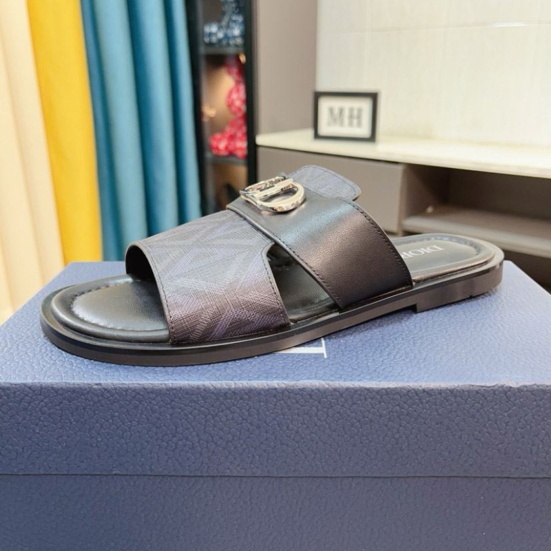 ch**an D*or slippers